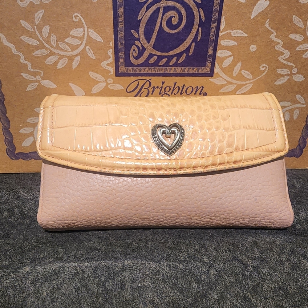 Brighton Bellissimo heart leather wallet